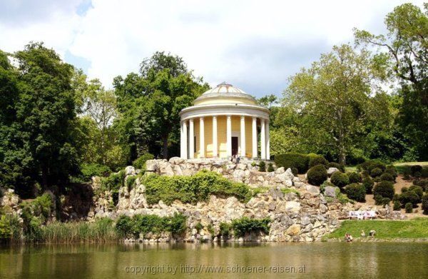 Eisenstadt - Esterhazyschloss - Leopoldinentempel