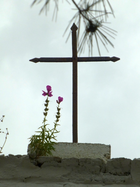 GR:Korfu>Kanoni>Mäuseinsel>Kirche>Glockenturm>Kreuz