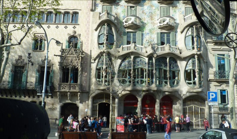 E:Barcelona>Casa Batilò