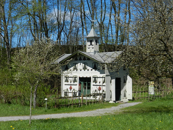 0877_AMERANG > Freilichtmuseum > Bienenhaus