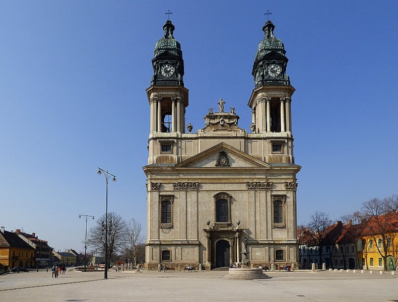 Papa > Kirche zum Heiligen Stephan