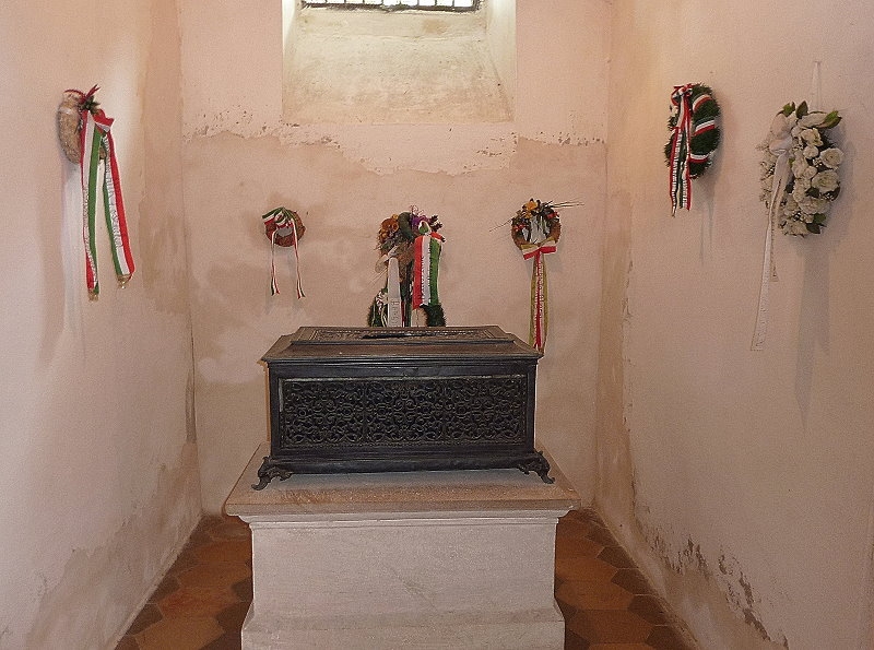 Nagycenk > Mausoleum