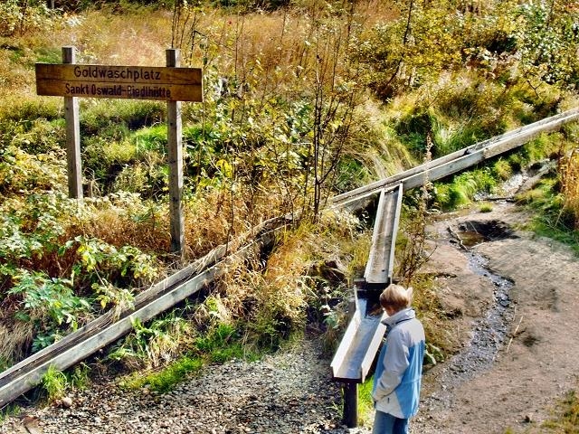 Riedlhütte, ob Sie wohl Gold sieht?