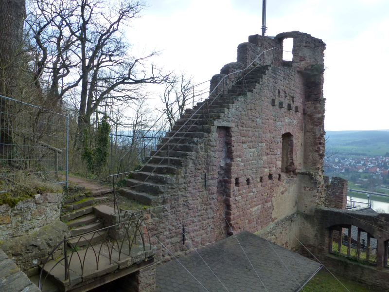 D:Bayern>Clingenburg>Palas>Südostturm