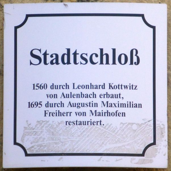 D:Bayern>Klingenberg>Stadtschloss>Schild am Tor