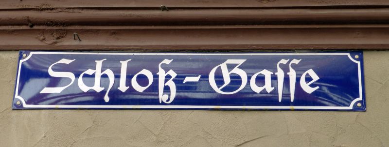 D:Bayern>Miltenberg>Marktplatz>Schloßgasse>Schild
