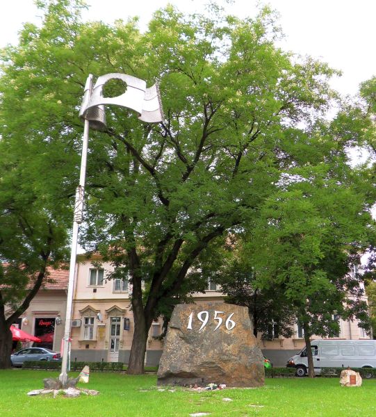 H:Eger>Hatvani kapu tér>1956-Denkmal