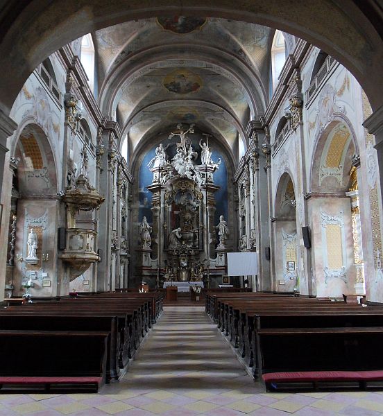 H:Eger>Széchenyi út>Zisterzienserkirche2