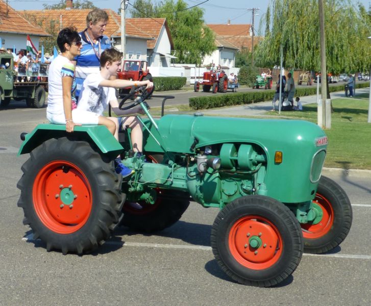 H:Mezőkövesd>Veteranenkorso>Hatz TL 11