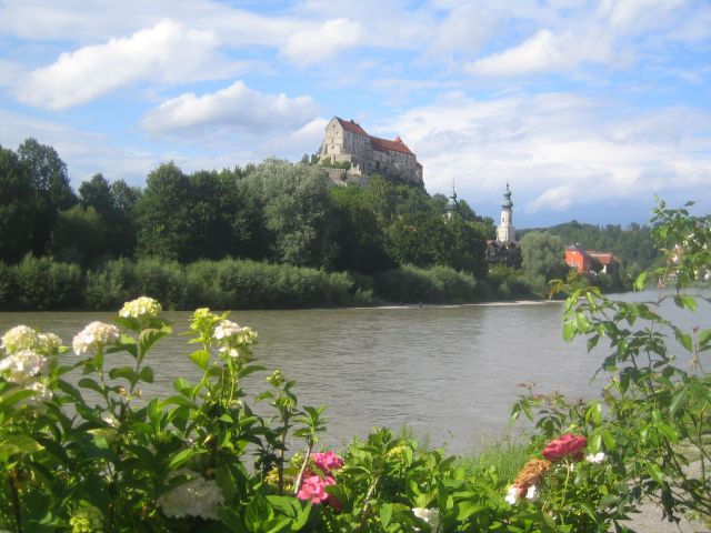 1177 Wanghausen > Blick nach Burghausen