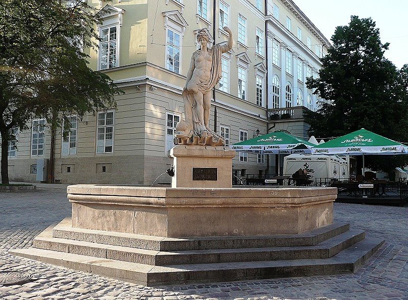 Lemberg > Denkmal Amphitrite am Rynok Platz