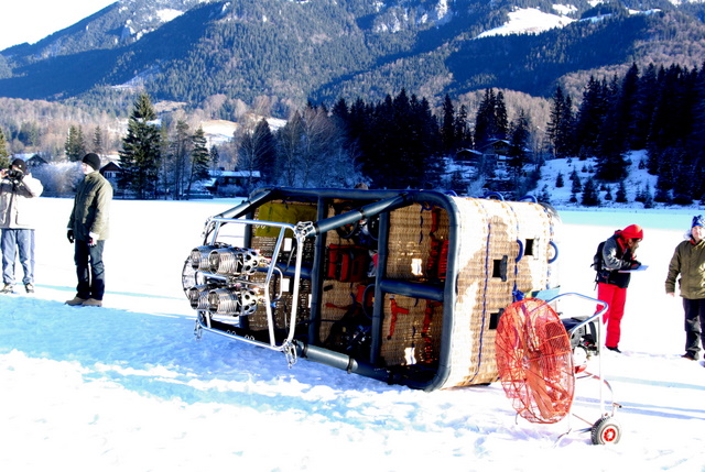 Heißluftballoonfahrt am Alpenrand