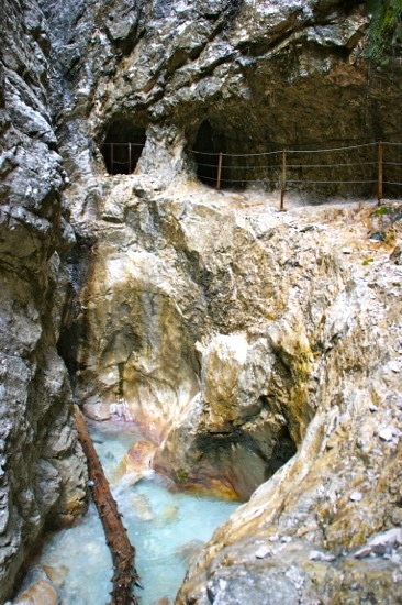 Klamm8