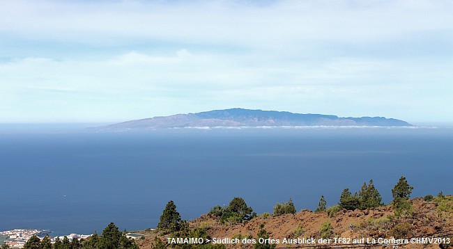 TF 82 suedlich vor TAMAIMO > Blick auf La Gomera