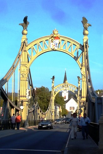 Grenzbrücke > Laufen - Oberndorf