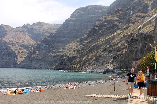 LOS GIGANTES > Badestrand mit Steilküstenpanorama > ACANTILADOS DE LOS GIGANTES