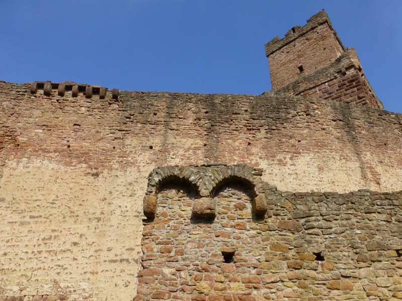 D:BW>Freudenburg>Ringmauer vom südlichen Zwinger aus