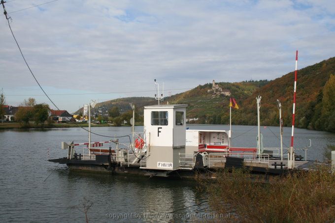 HAßMERSHEIM > Seilfähre über den Neckar