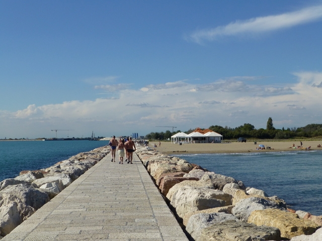 Campingplatz Marina di Venezia Weg zum Leuchtturm