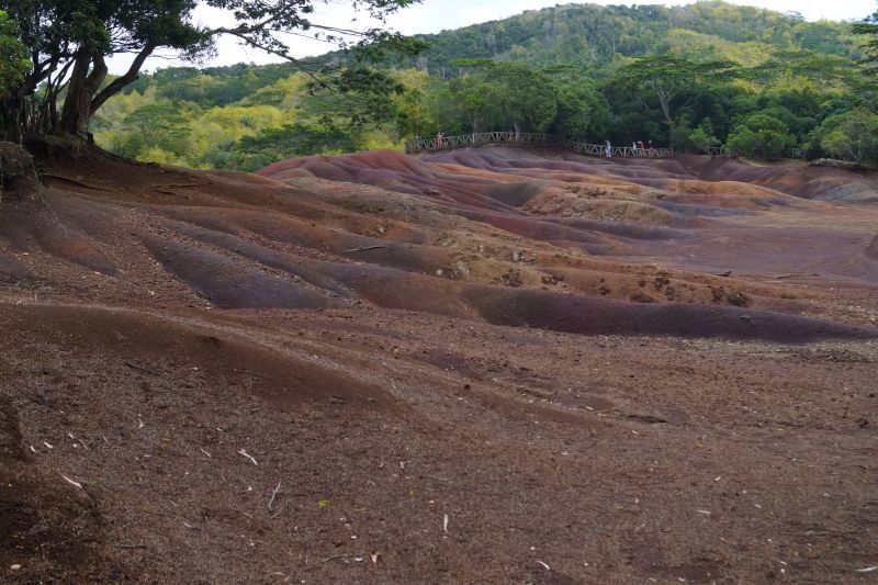 MS:Chamarel>seven coloured earth2