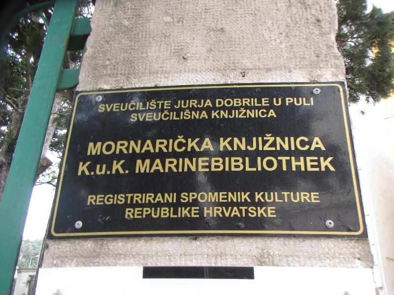 KuK Marinebibliothek Pula (9)