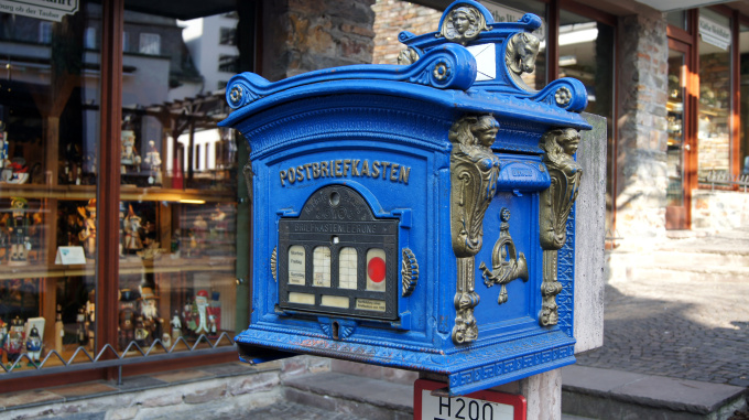 RÜDESHEIM > Briefkasten bei der Seilbahn