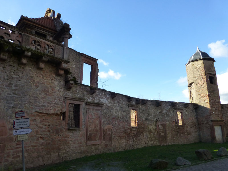 D:Hessen>Burg Breuberg>Föppelsbau1