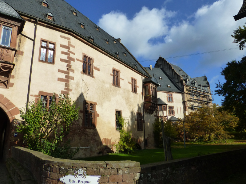 D:Hessen>Büdingen>Schloss>Wassergraben