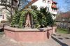 WEIL DER STADT-MERKLINGEN > Brunnen vor der Kirchenburg