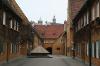 AUGSBURG > Fuggerei > Mittlere Gasse mit Blick zum Brunnen und in die Ochsengasse AUGSBURG > Fuggerei > Mittlere Gasse mit Blick zum Brunnen und in die Ochsengasse