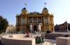 Zagreb > Denkmal vor dem Nationaltheater