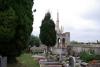 Orthodoxes Denkmal auf dem Friedhof neben der Kirche