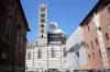 SIENA > Domplatz > Campanile Santa Maria Assunta und Säulen Neuer Dom