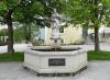 A: IRDNING > Nepomukbrunnen vor der Kirche A: IRDNING > Nepomukbrunnen vor der Kirche