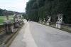 KÖNIGSSCHLOSS CASERTA > Giardino > Fontana di Eolo und Grünfläche KÖNIGSSCHLOSS CASERTA > Giardino > Fontana di Eolo und Grünfläche
