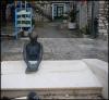 BASKA VODA > Skulptur Teigkneterin BASKA VODA > Skulptur Teigkneterin