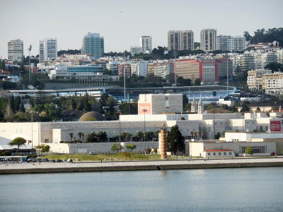 Hafenausfahrt_Lisboa_23