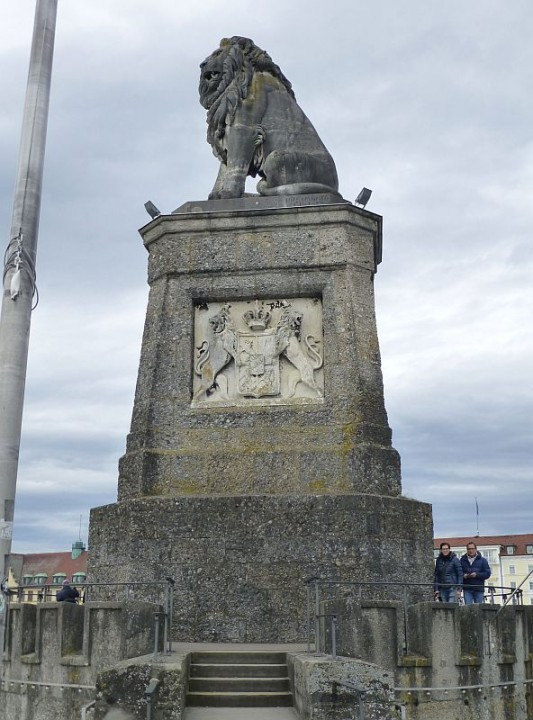 Lindau>Hafen>Löwe von der Ostmole aus