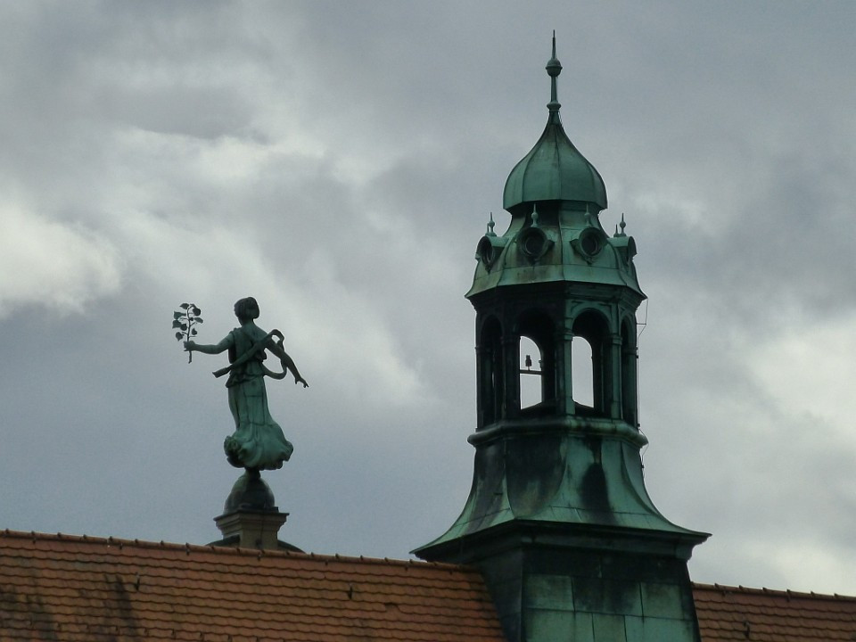 Lindau>altes Postamt>Turm und Giebelfigur