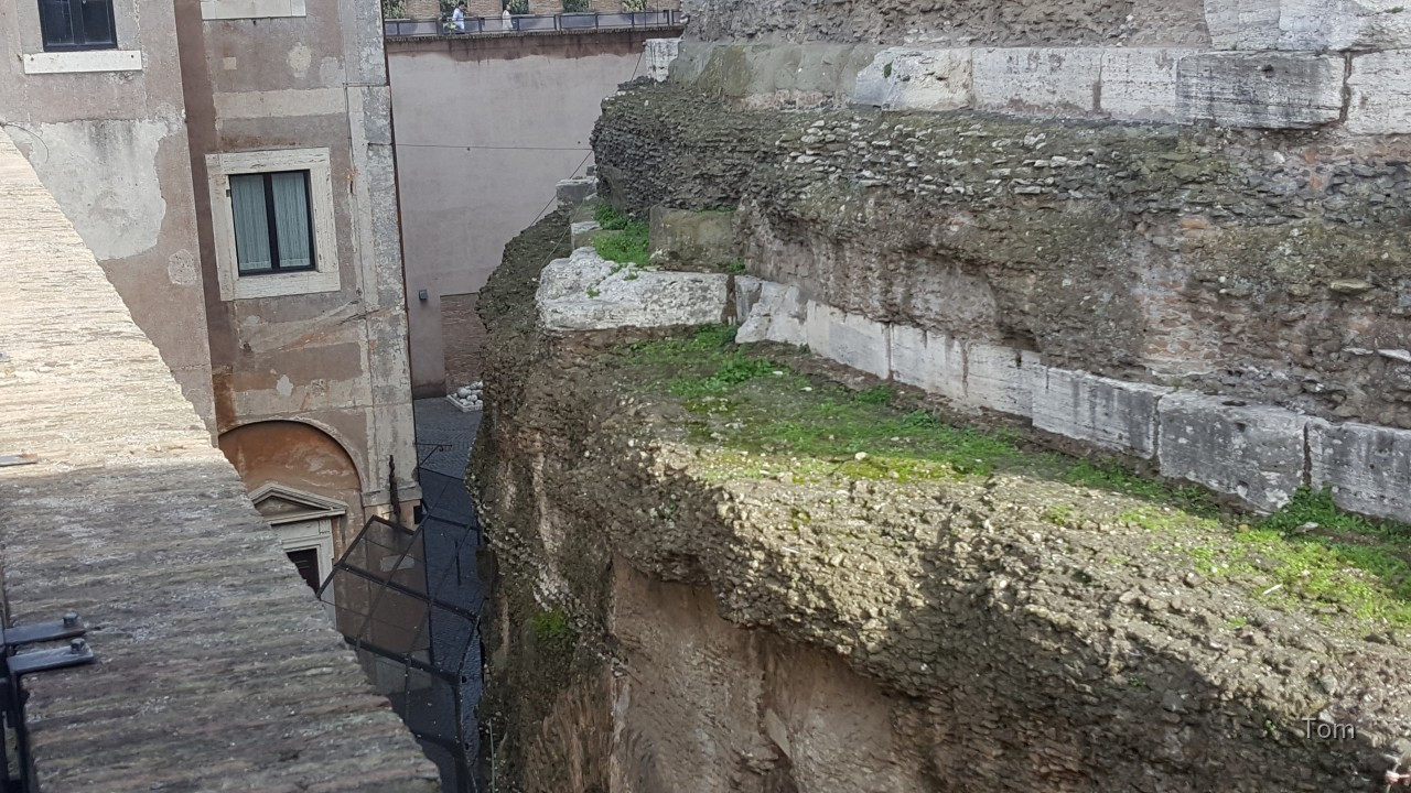 Blick in den Burghof