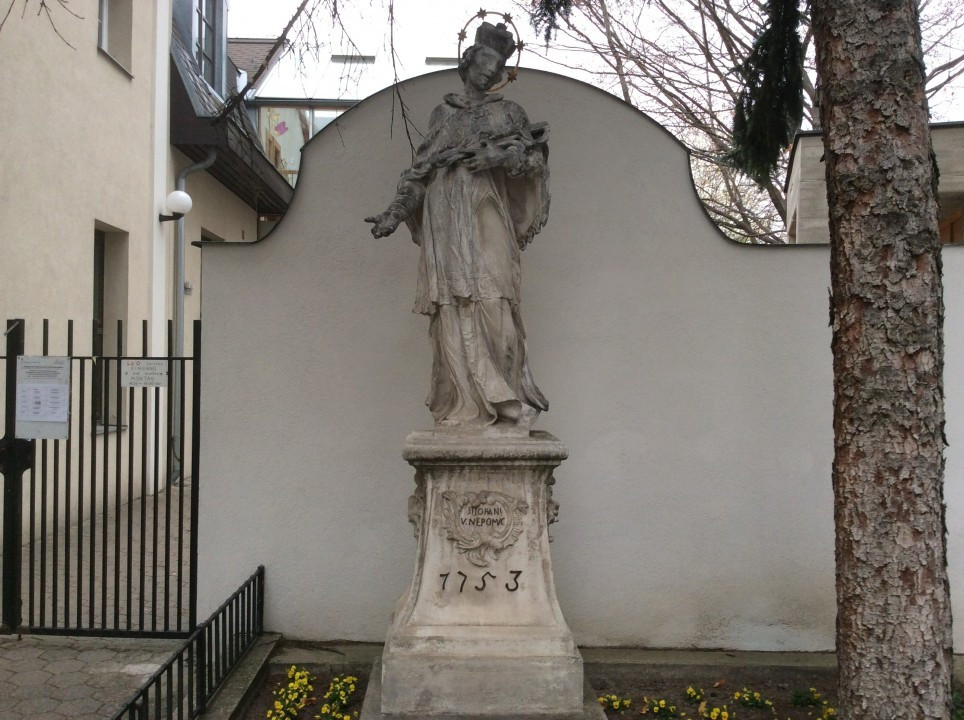 Wien 1220 < Nepomuk