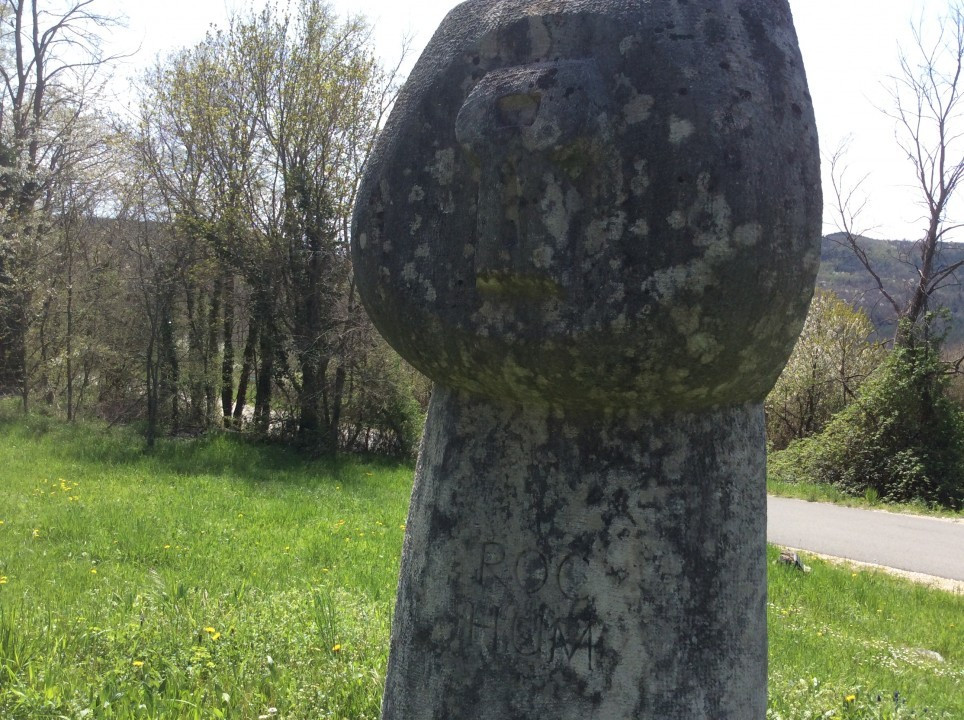 Hum, Istrien, Glagolitische Allee