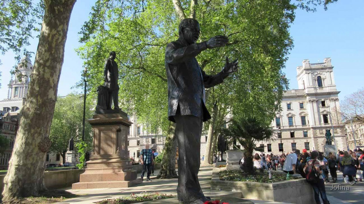 London_44
