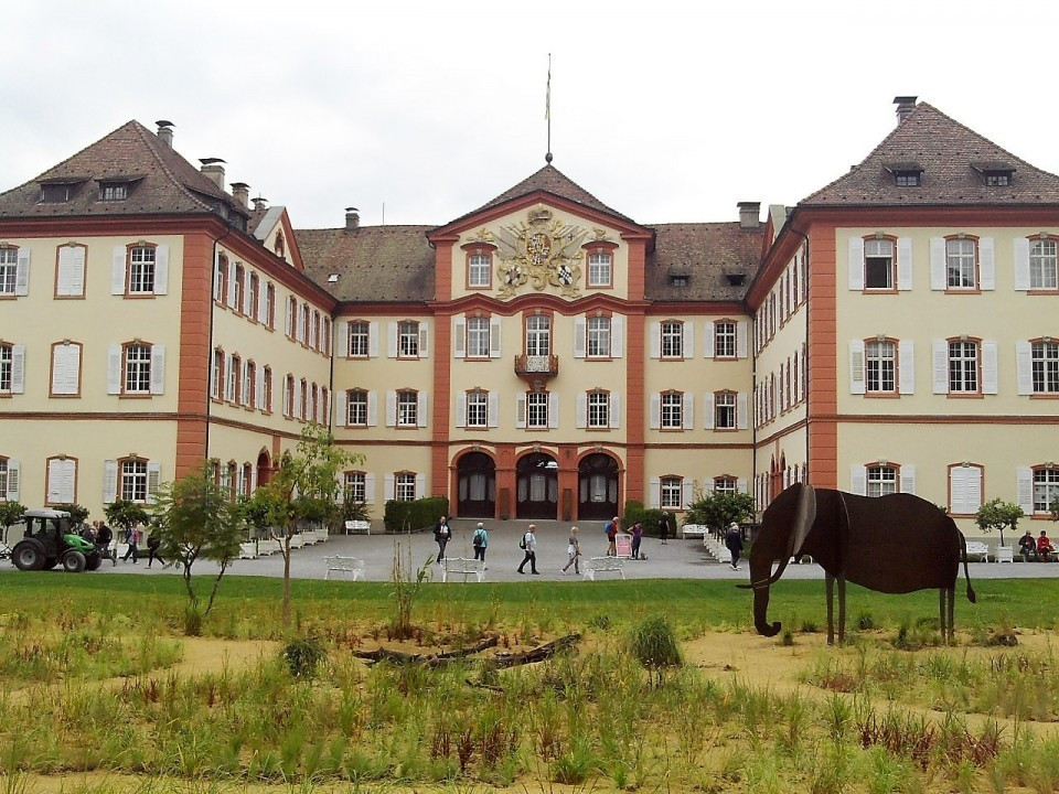 32 Mainau