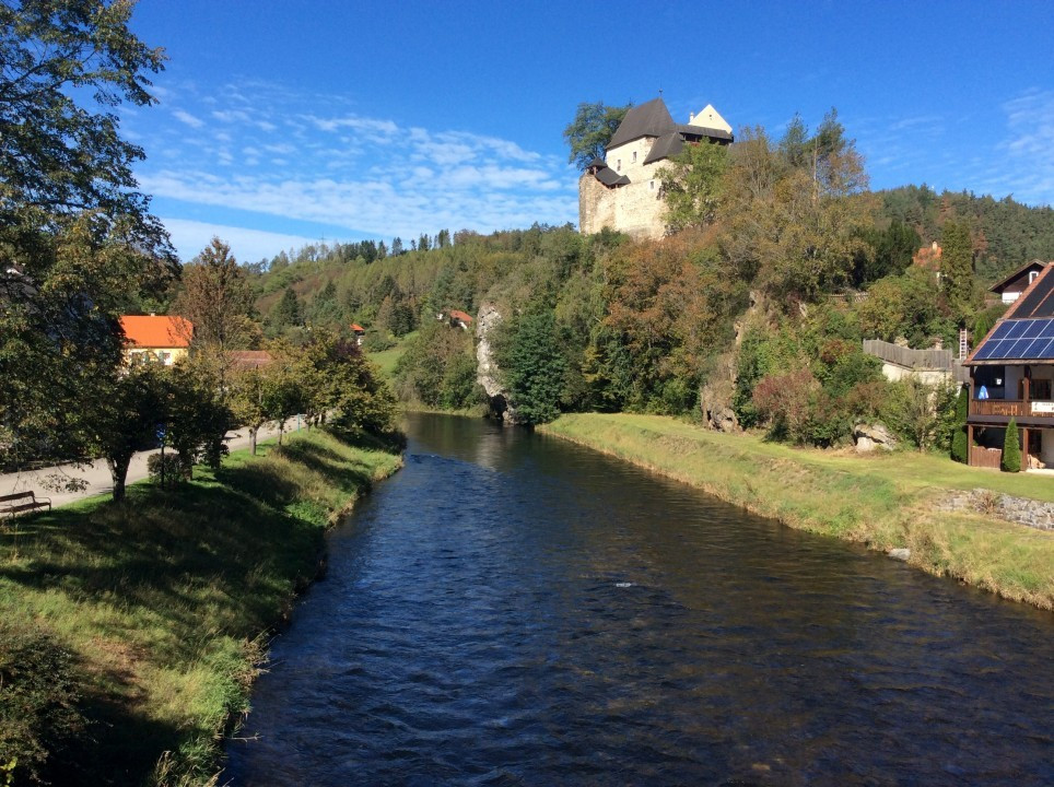 Krumau am Kamp < Nepomuk