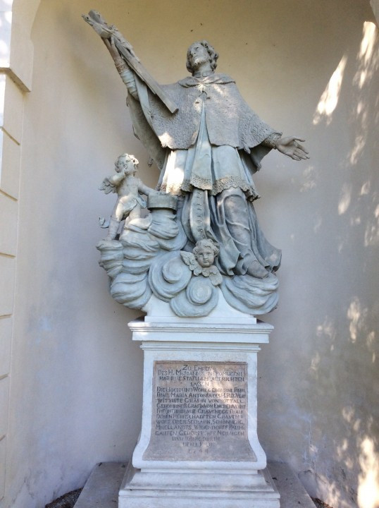 Grafenegg < Nepomuk