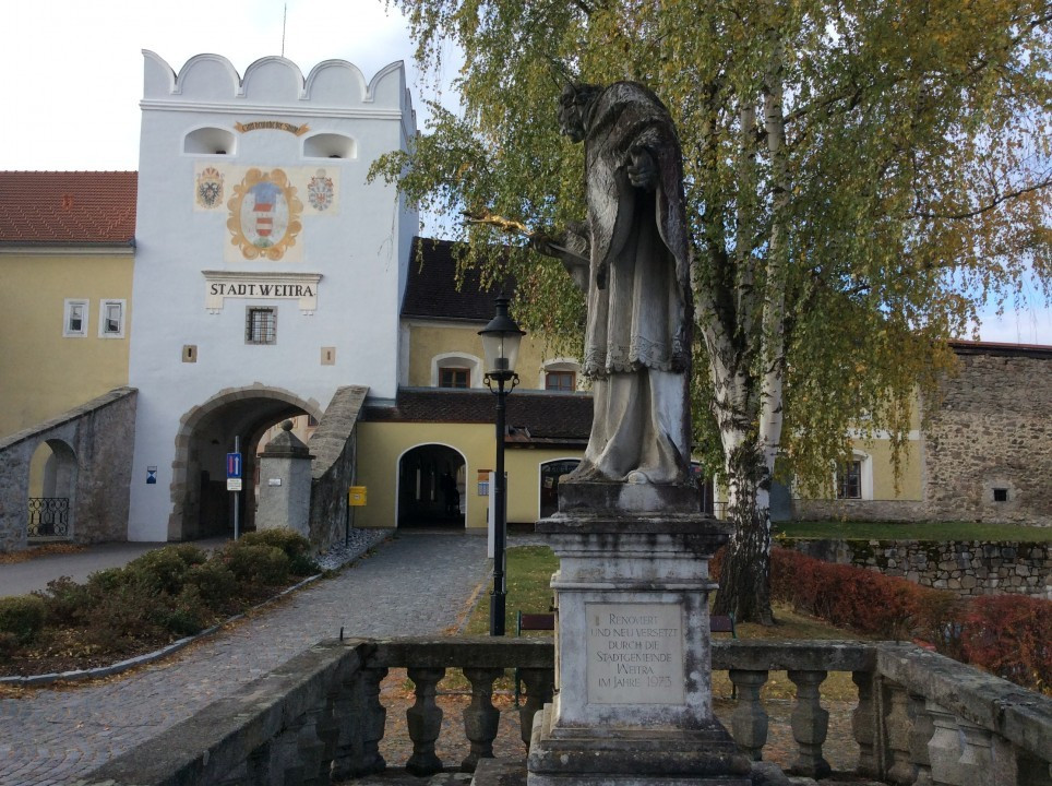 Weitra < Nepomuk