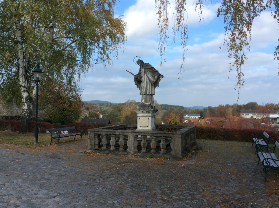 Weitra < Nepomuk