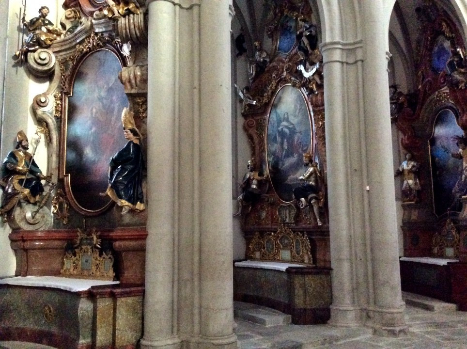 Stift Zwettl < Nepomuk