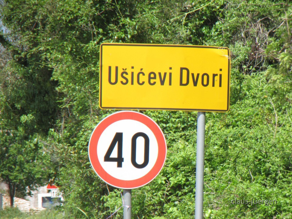 Usici Dvori
